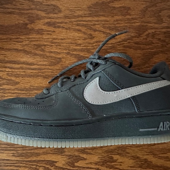 Nike Air Force 1 GS - Picture 7 of 8